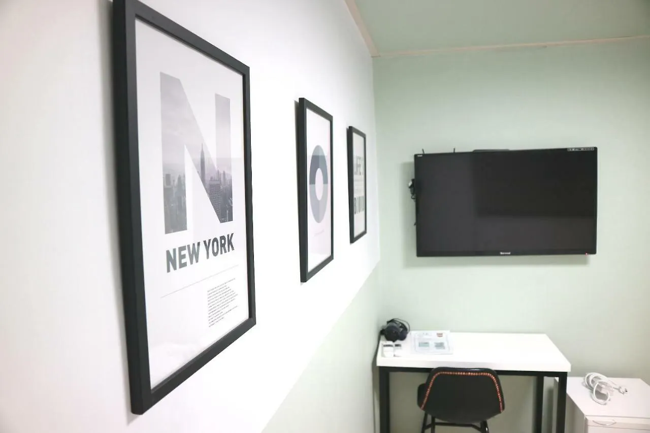Toy Guesthouse Seoul